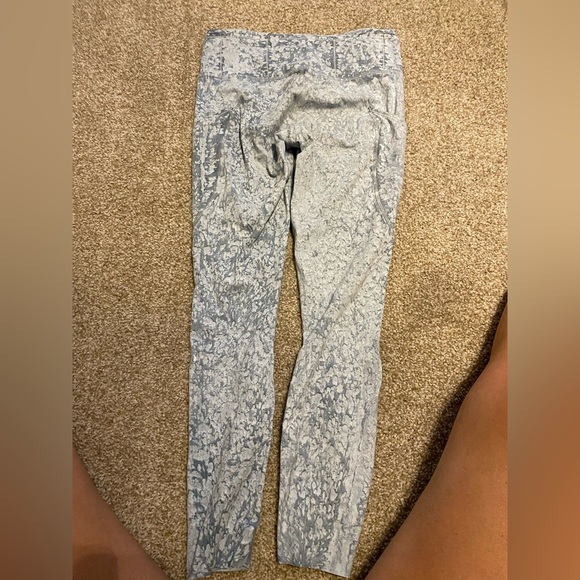 Lululemon Leggings Size 8 - Picture 2 of 2
